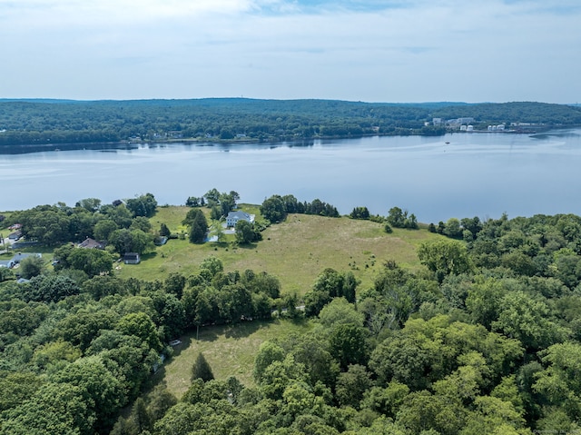 17B Massapeag Point Rd, Montville, CT 06382