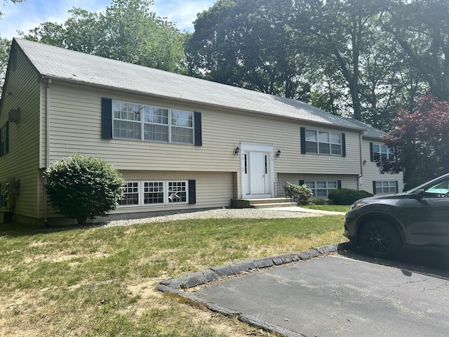 56 Founders Vlg Unit 56, Clinton, CT 06413 - photo 1