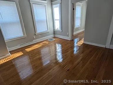 19 Bassett St, New Haven, CT 06511 - photo 6