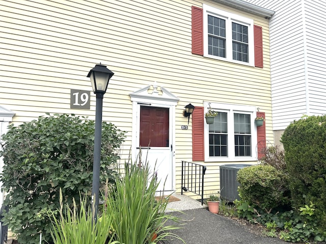 55 Mill Plain Rd Unit 19-3, Danbury, CT 06811 - photo 3