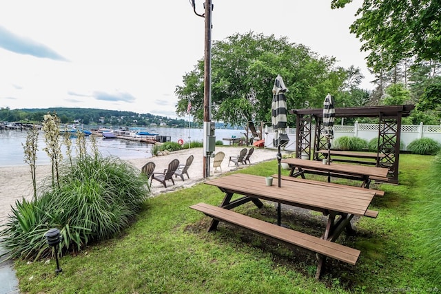12 Deer Run Rd, Brookfield, CT 06804 - surrounding community featuring a water view