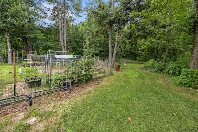 931 Chestnut Hill Rd, Glastonbury, CT 06073 - view of yard featuring a garden