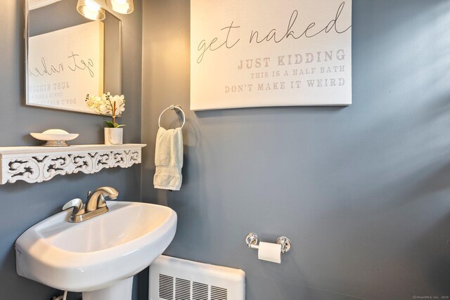 216 Main St, Glastonbury, CT 06073 - bathroom featuring a sink
