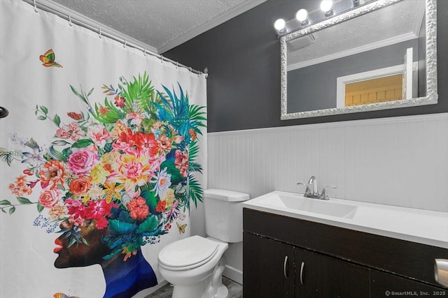 125 Olive St Apt D2, New Haven, CT 06511 - bathroom featuring a textured ceiling, a wainscoted wall, vanity, crown molding, and a shower with shower curtain