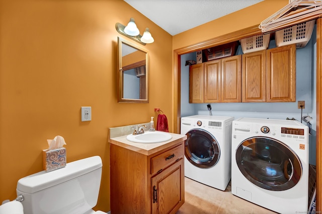 186 Wood Pond Rd, South Windsor, CT 06074 - laundry area featuring washing machine and dryer