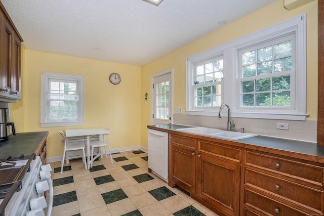 52 Arnoldale Rd, West Hartford, CT 06119 - photo 20