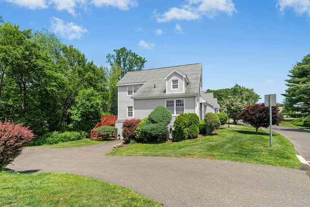 376 Woodridge Unit 376, Shelton, CT 06484 - view of front of property with a front yard and a wooden deck