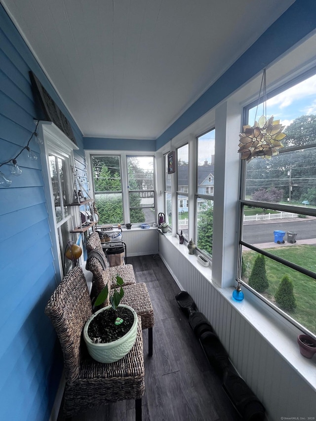 9 Starkweather St, Manchester, CT 06042 - view of sunroom