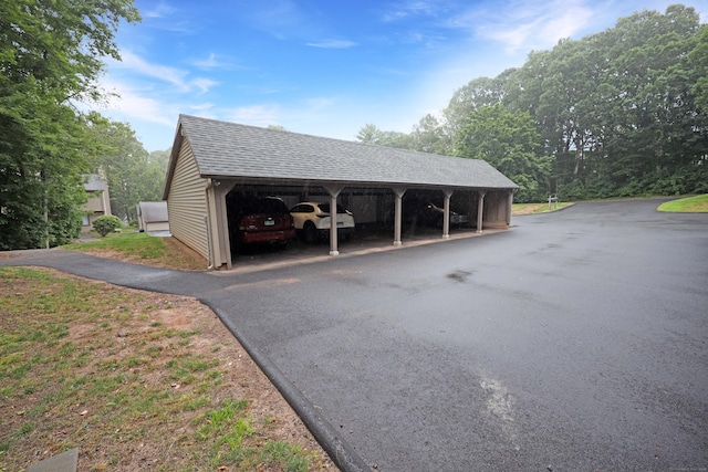 44 Hitching Post Ln Unit 44, Glastonbury, CT 06033 - view of garage