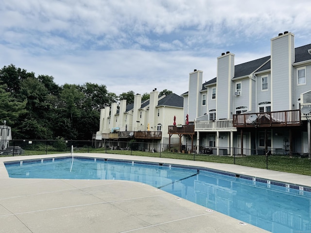93 Trolley Crossing Ln Unit 93, Middletown, CT 06457 - community pool featuring a residential view