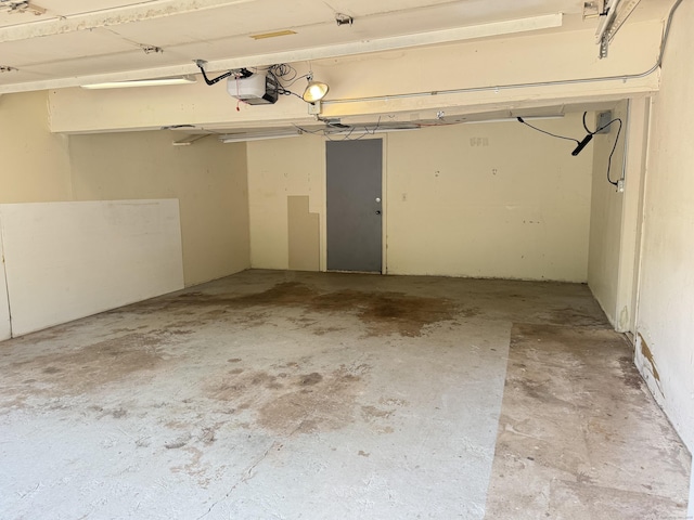93 Trolley Crossing Ln Unit 93, Middletown, CT 06457 - garage with a garage door opener