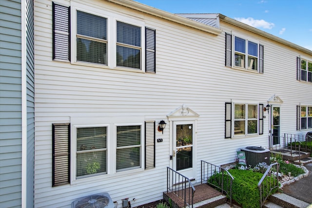55 Mill Plain Rd Unit 5-3, Danbury, CT 06811 - photo 2
