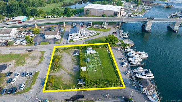377 Mago Point Way Unit 1, Waterford, CT 06385 - aerial view of property's location with a large body of water and property boundaries highlighted