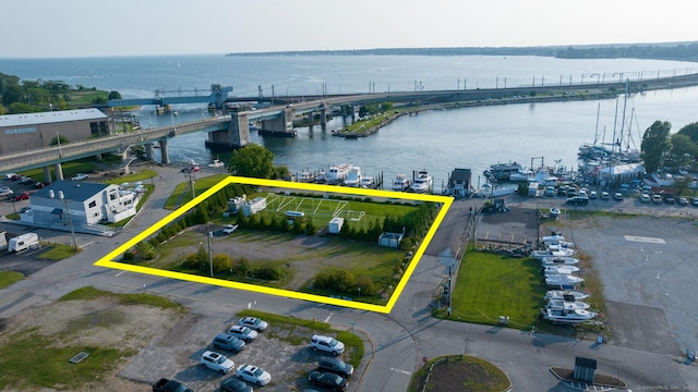 377 Mago Point Way Unit 1, Waterford, CT 06385 - view of property location with a notable bridge, property parcel outlined, and a nearby body of water