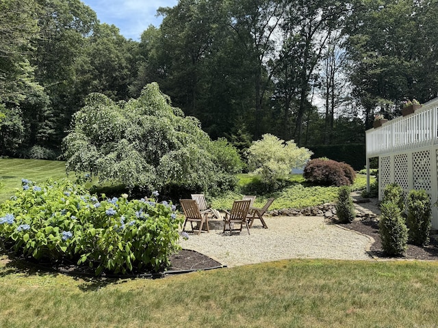 160 Cobbler Ln, Southbury, CT 06488 - view of grassy yard