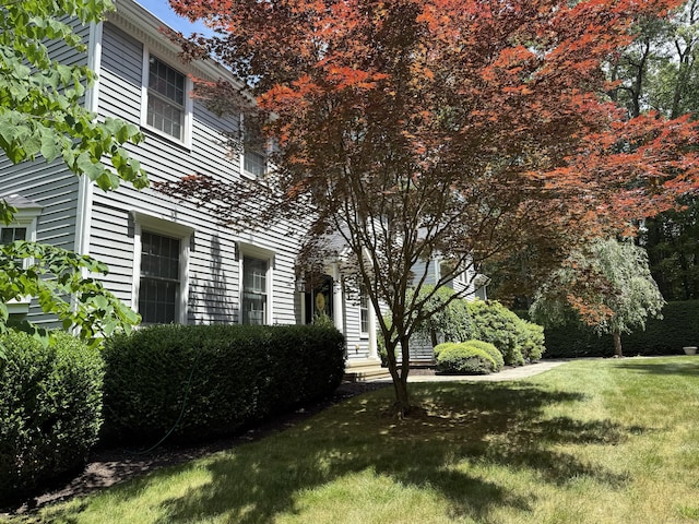 160 Cobbler Ln, Southbury, CT 06488 - view of grassy yard