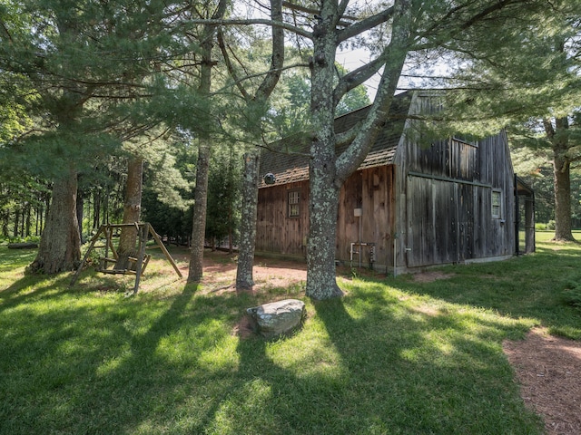 10 Firetower Rd, Killingworth, CT 06419 - view of green lawn featuring a barn and an outbuilding