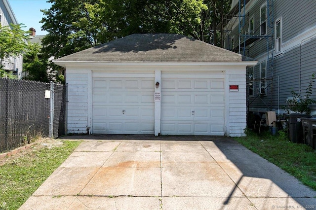212 Maple St, New Haven, CT 06511 - view of detached garage