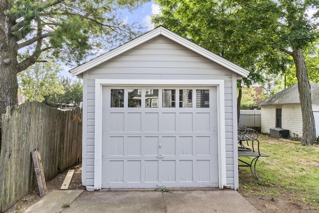 476 Washington Ave, West Haven, CT 06516 - detached garage with concrete driveway
