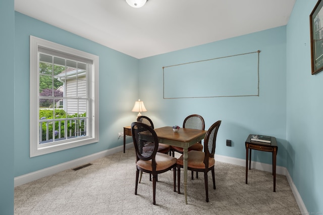 2 Spinnaker Dr Unit 2, East Lyme, CT 06357 - carpeted dining space featuring baseboards