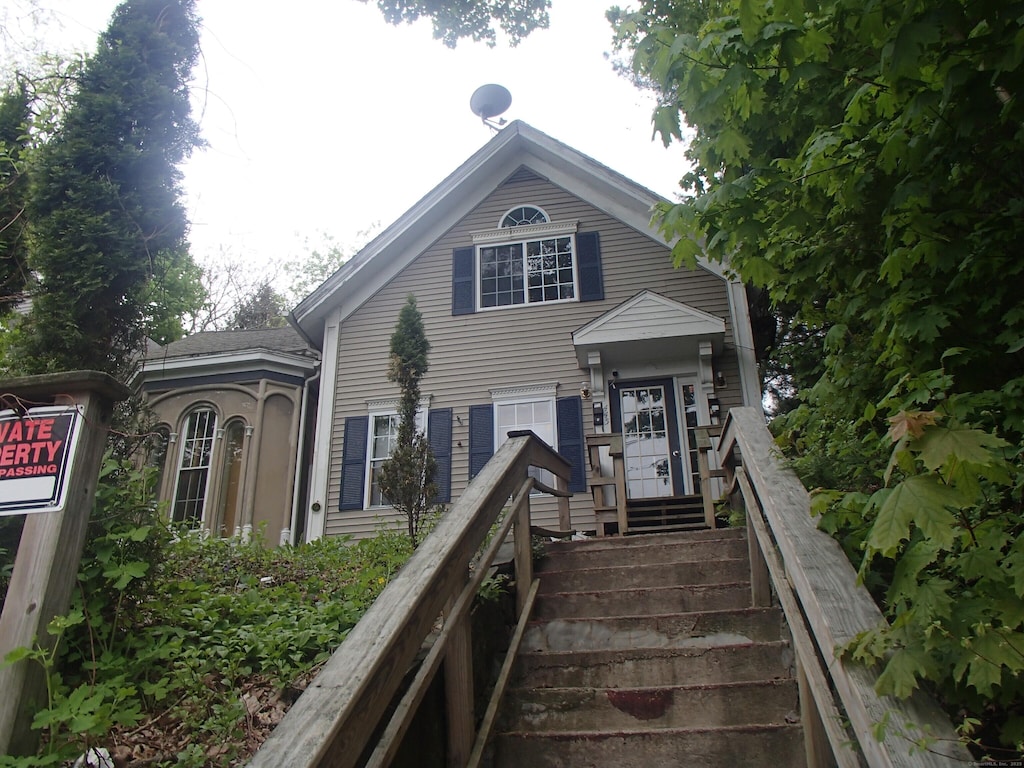 445 E Main St, Norwich, CT 06360 - view of front of house