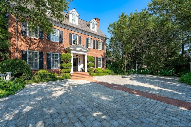 354 S Ave, New Canaan, CT 06840 - colonial house with brick siding