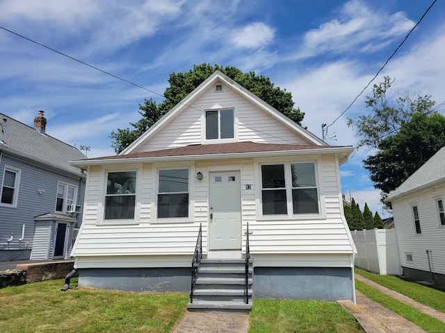 87 Fairview Ave, West Haven, CT 06516 - bungalow-style house featuring entry steps