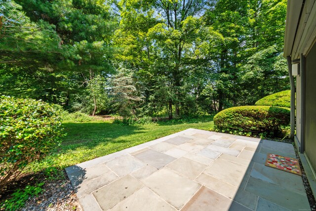 132 Heritage Vlg Unit B, Southbury, CT 06488
