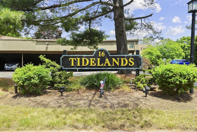 16 Pine Orchard Rd Apt 18, Branford, CT 06405 - view of community / neighborhood sign