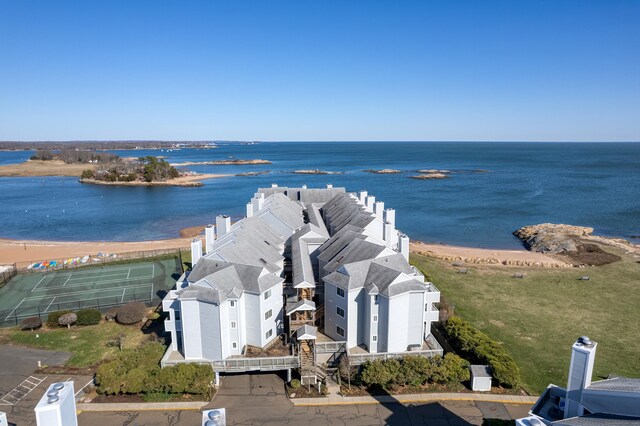 5 Mansfield Grove Rd Apt 341, East Haven, CT 06512 - aerial view of property and surrounding area featuring a large body of water