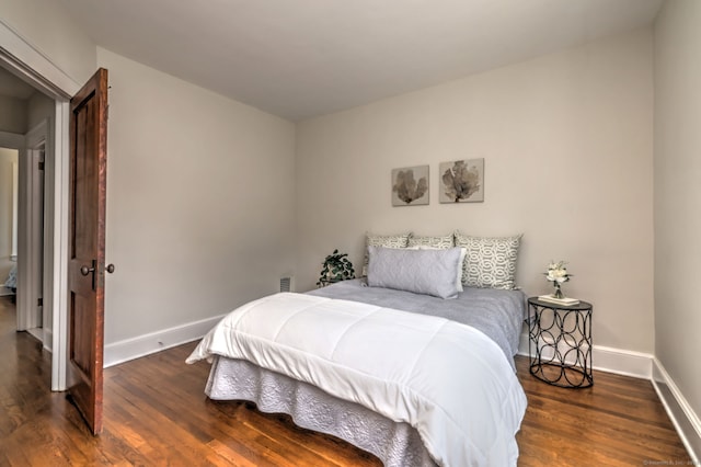 21 Orange Ter, West Haven, CT 06516 - bedroom with wood finished floors and baseboards