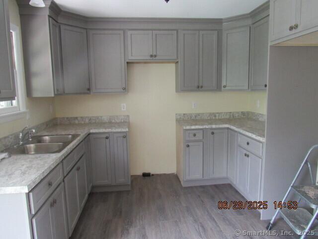 Listing photo 8 - caption unavailable