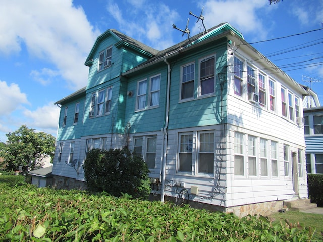 203 Wayne St, Bridgeport, CT 06606 - photo 21