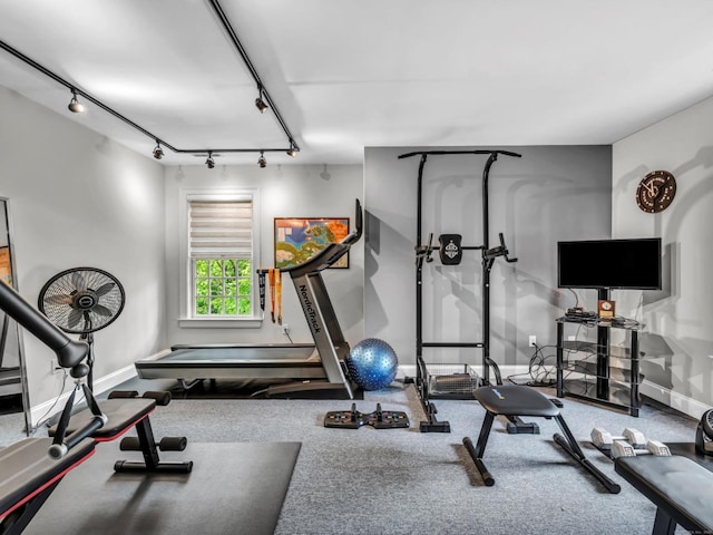 14 Ely Ln, Killingworth, CT 06419 - workout room with baseboards and track lighting
