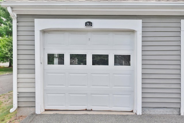 215 Georgetown Dr, Glastonbury, CT 06033 - view of garage