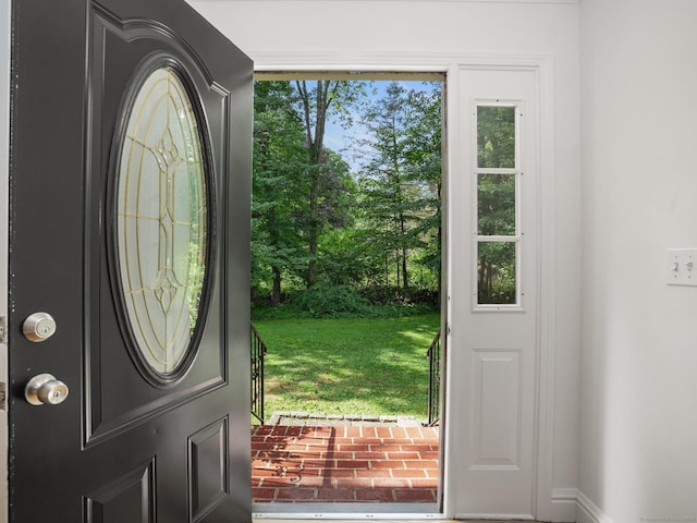 119 Deforest Rd, Wilton, CT 06897 - foyer featuring baseboards