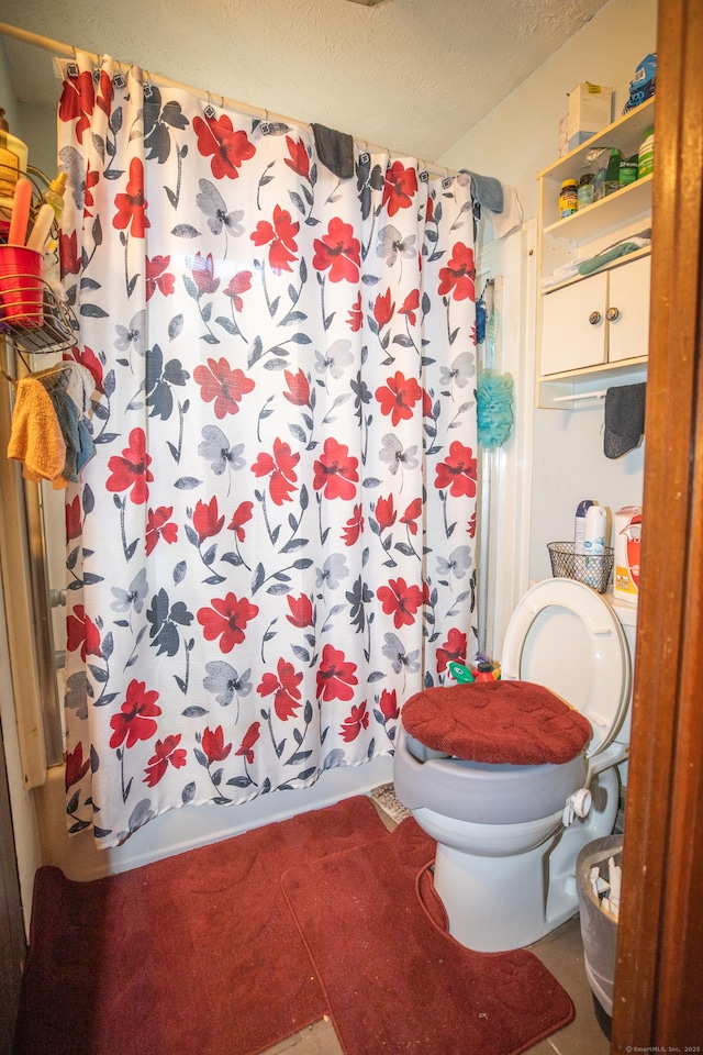 116 Michael Ave, East Hartford, CT 06108 - bathroom featuring toilet and a textured ceiling