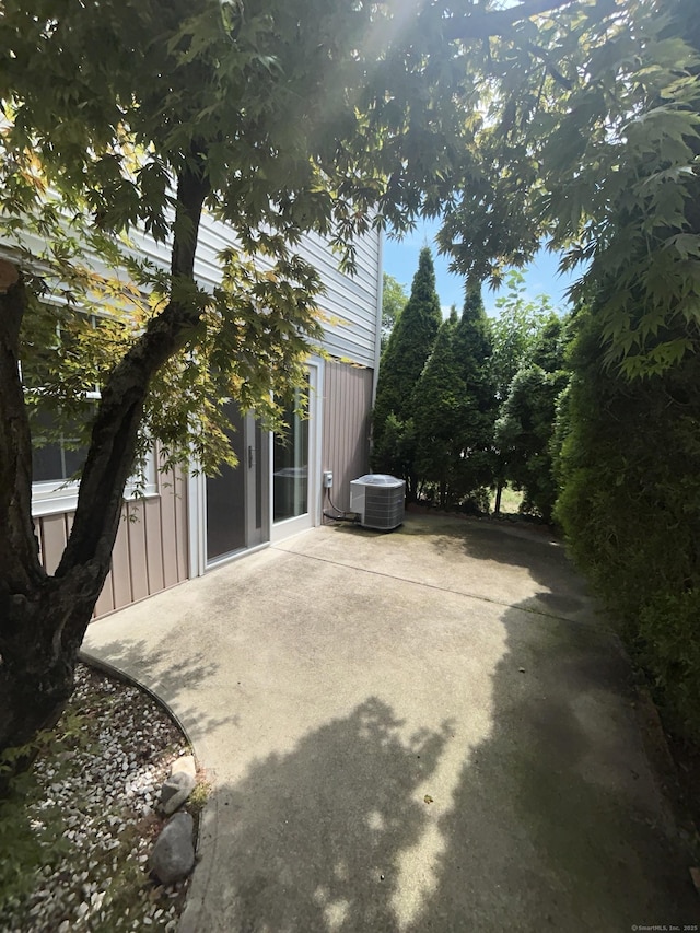 58 E Gate Ln Unit 58, Hamden, CT 06514 - view of patio / terrace