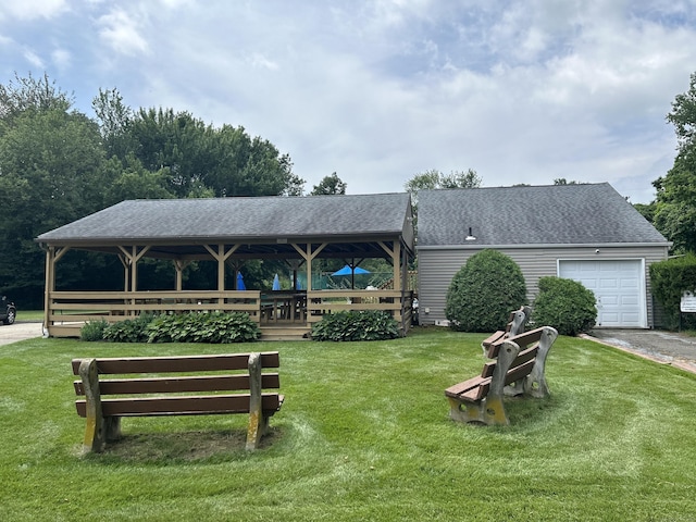 58 E Gate Ln Unit 58, Hamden, CT 06514 - view of property's community featuring a garage, a yard, a gazebo, and driveway