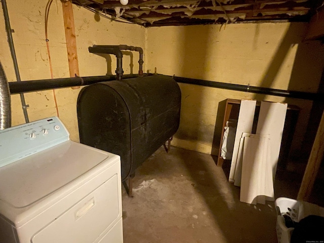 19 Upper Butcher Rd, Ellington, CT 06029 - laundry area with washer / dryer and oil tank