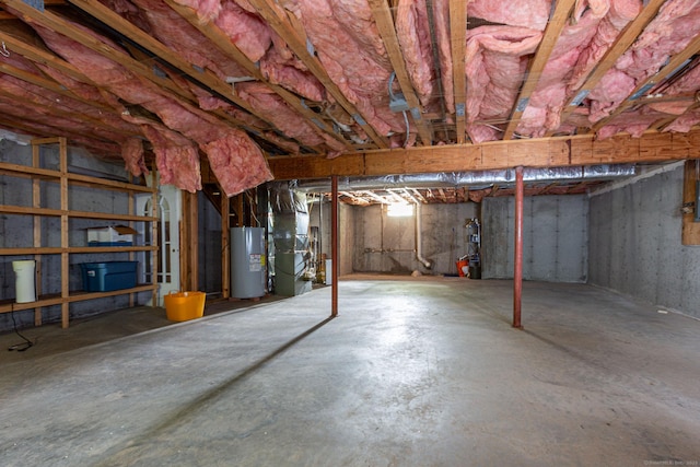 286 Laura Blvd Unit 286, Norwich, CT 06360 - unfinished below grade area featuring water heater
