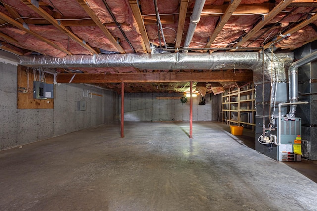 286 Laura Blvd Unit 286, Norwich, CT 06360 - unfinished below grade area with electric panel and heating unit