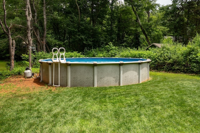 30 Streamview Cir, Guilford, CT 06437 - outdoor pool featuring a yard and a forest view