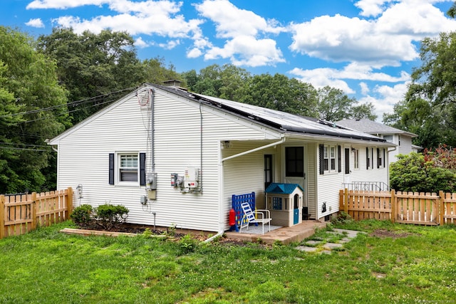47 Dogwood Ln, Meriden, CT 06450 - back of property featuring roof mounted solar panels
