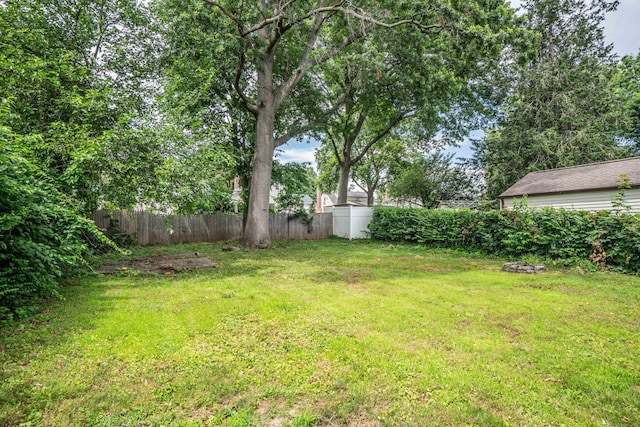 30 Jackson Ave, West Hartford, CT 06110 - view of yard