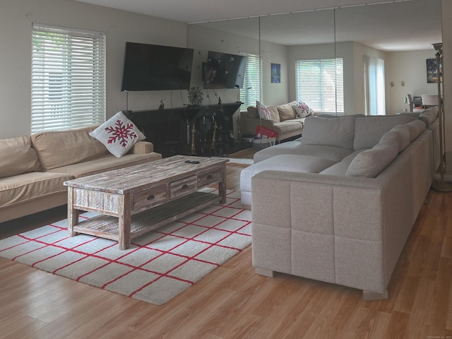 20 Greenbriar Dr Apt H, Farmington, CT 06032 - photo 3