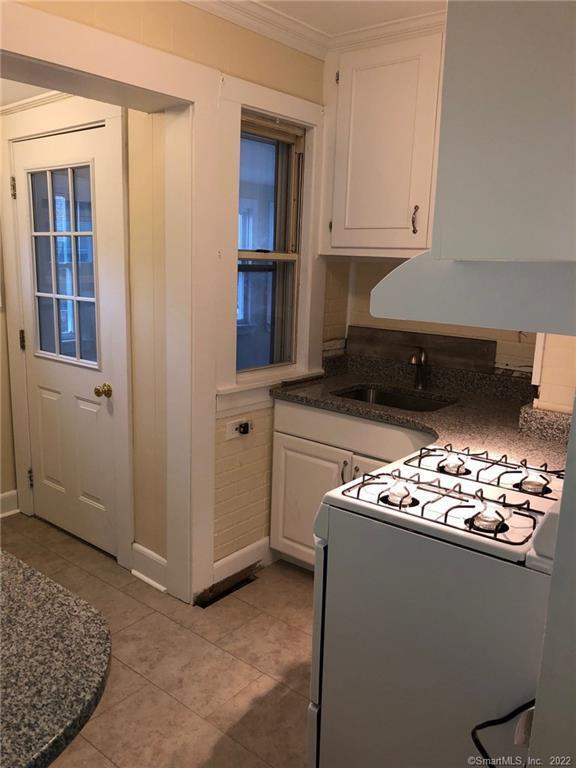 90 Grove St, Stratford, CT 06615 - photo 8