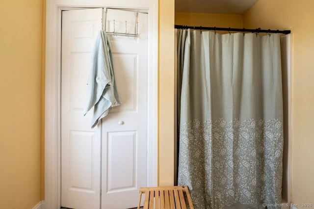 82 Summer St Unit A, Southington, CT 06489 - full bath featuring curtained shower