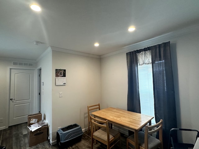 435 High St Lot 10, Groton, CT 06355 - dining area with dark wood-style flooring, crown molding, and recessed lighting