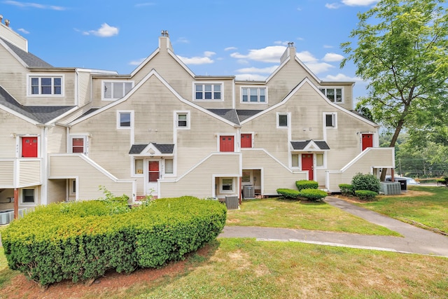 173 Russo Ave Unit 409, East Haven, CT 06513 - view of front of house featuring a front lawn
